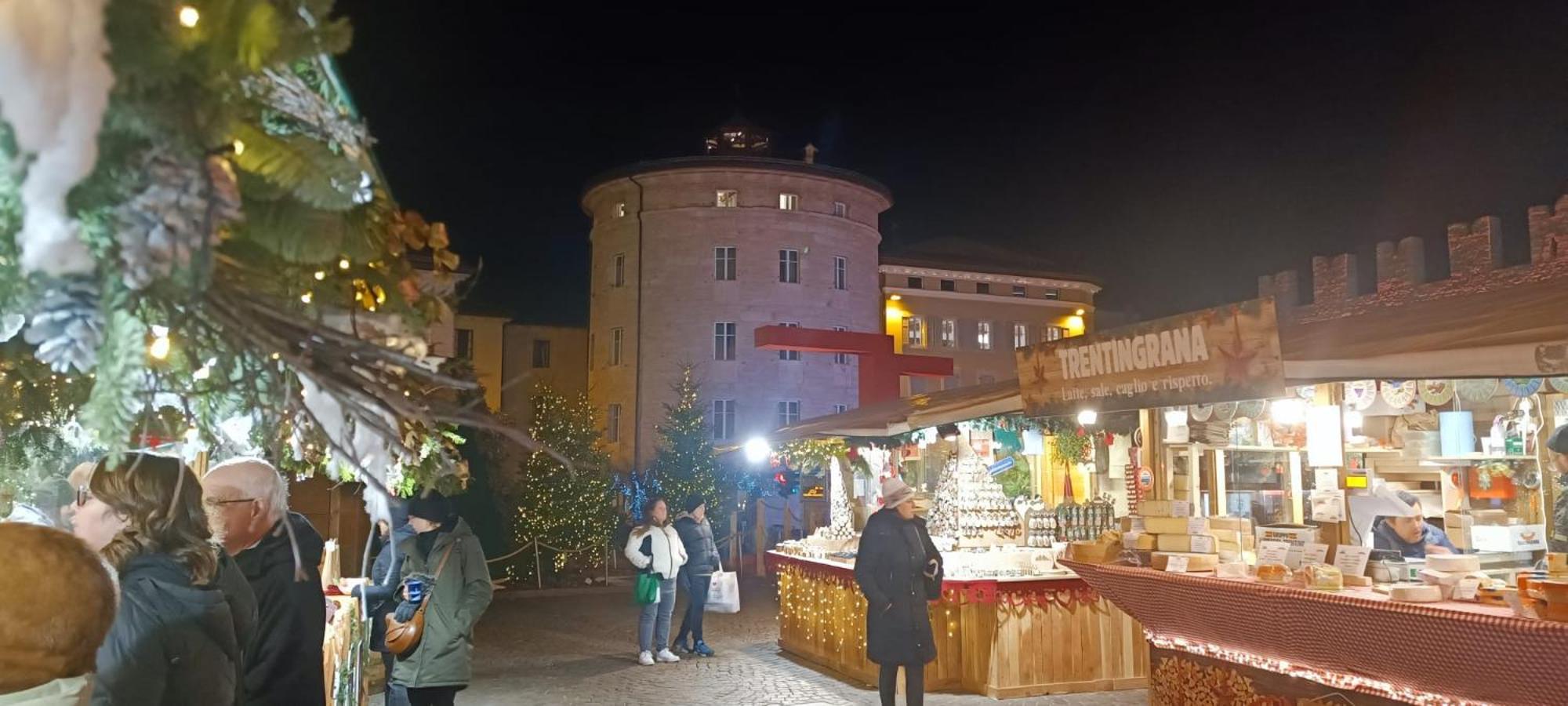 Torrione Trento Hotel Bagian luar foto