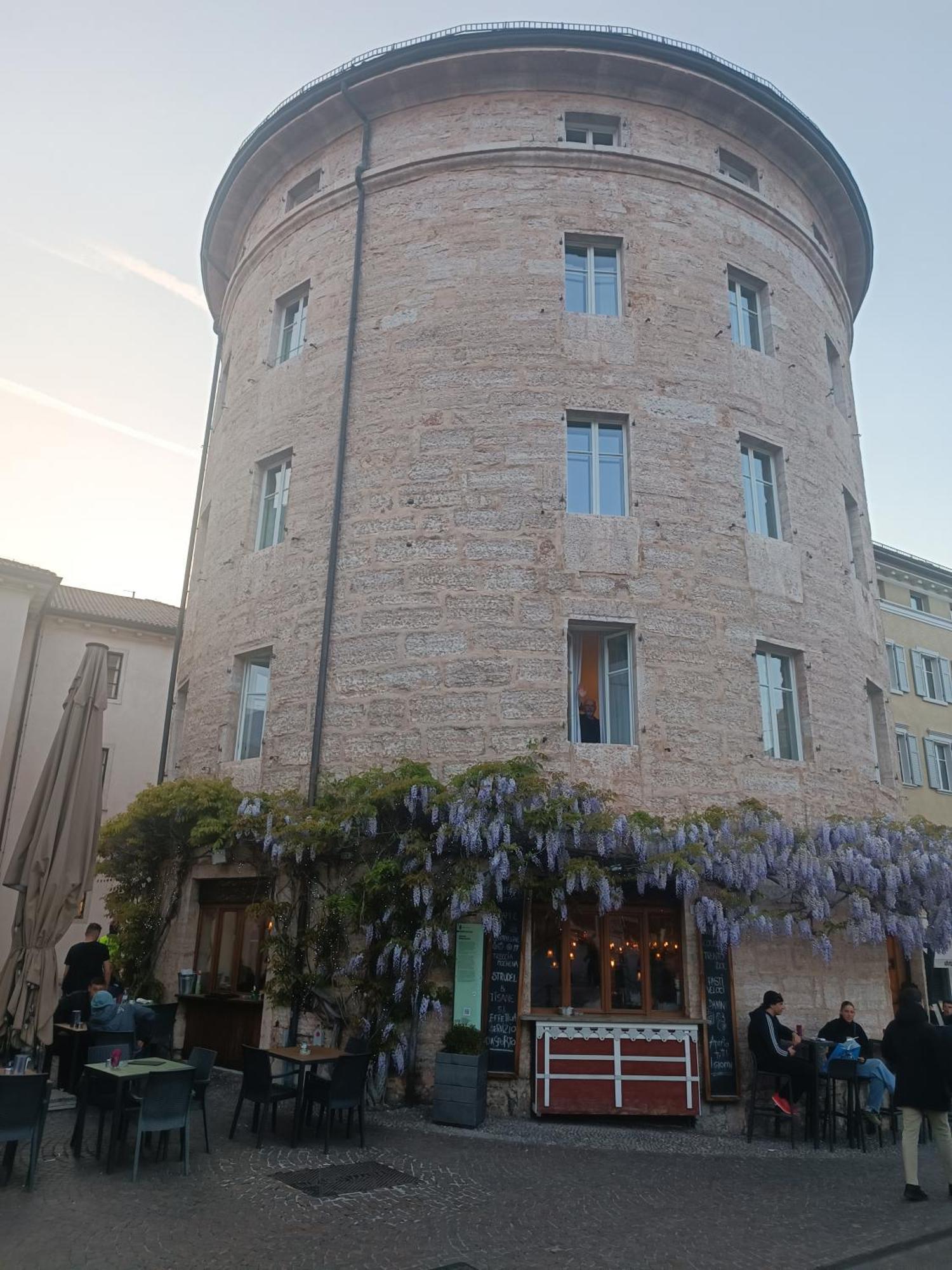 Torrione Trento Hotel Bagian luar foto